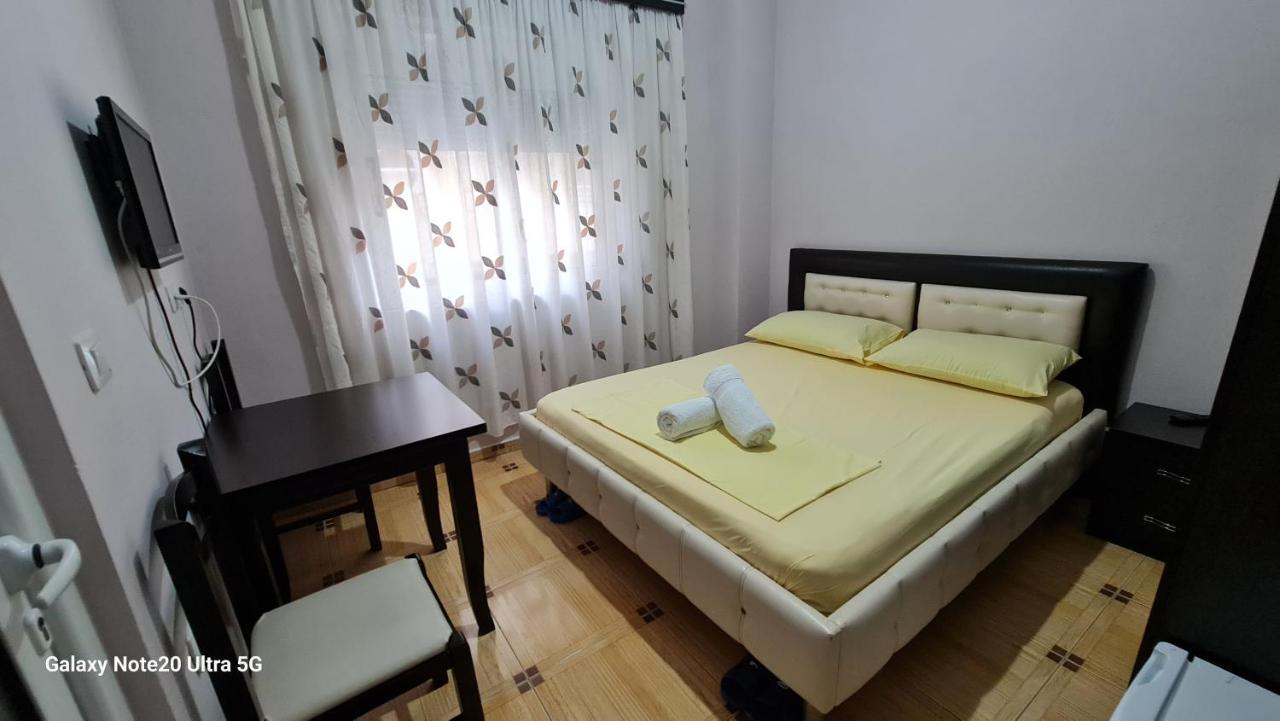 Hotel Brace Gjirokastër Esterno foto