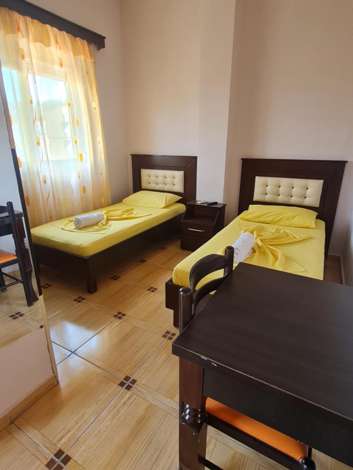 Hotel Brace Gjirokastër Esterno foto