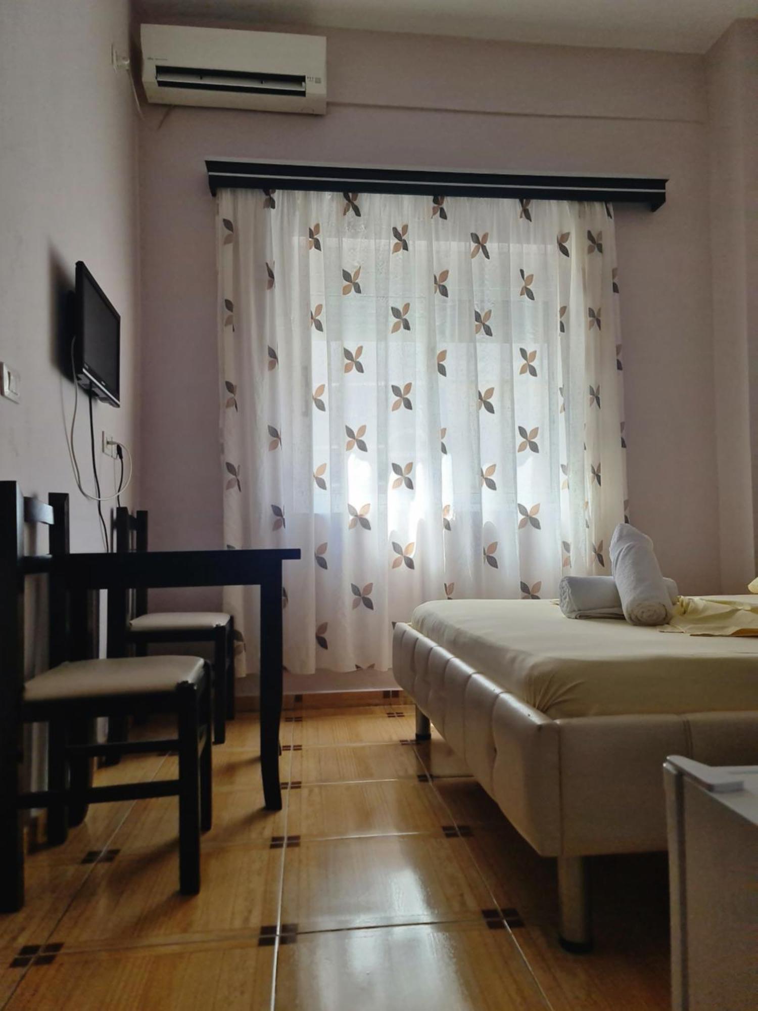 Hotel Brace Gjirokastër Esterno foto