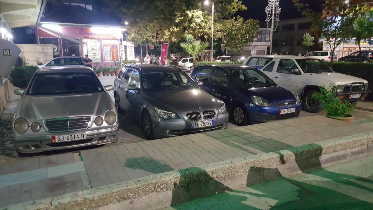 Hotel Brace Gjirokastër Esterno foto